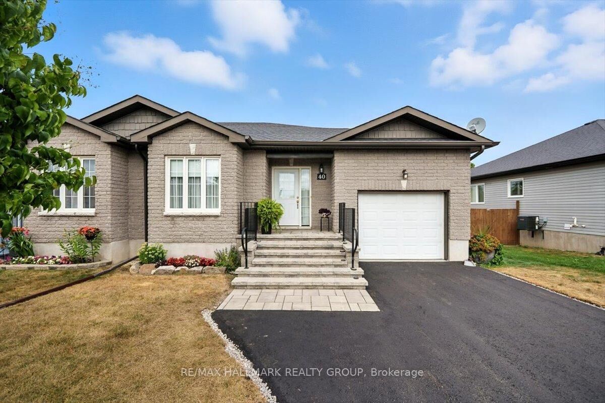 Photo de la propriété: 40 Lee Avenue ON K7A 0A2