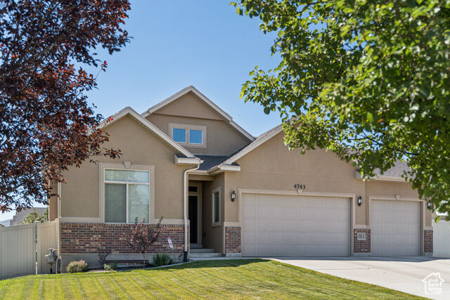 Property Photo: 4743 W Kootenai Ct UT 84096