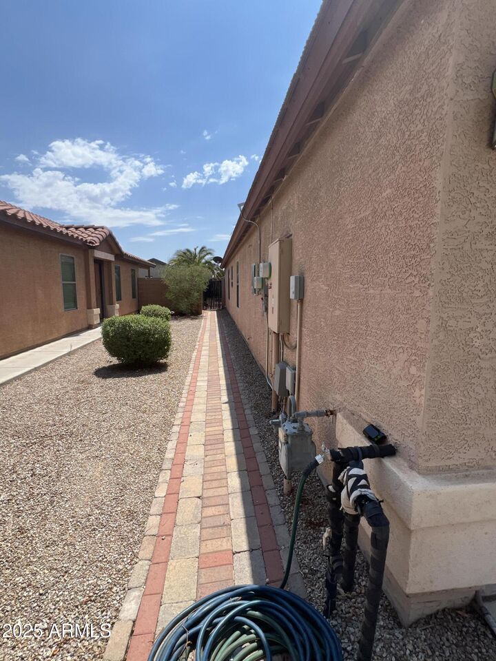 Property Photo:  3925 E Rose Quartz Lane  AZ 85143 