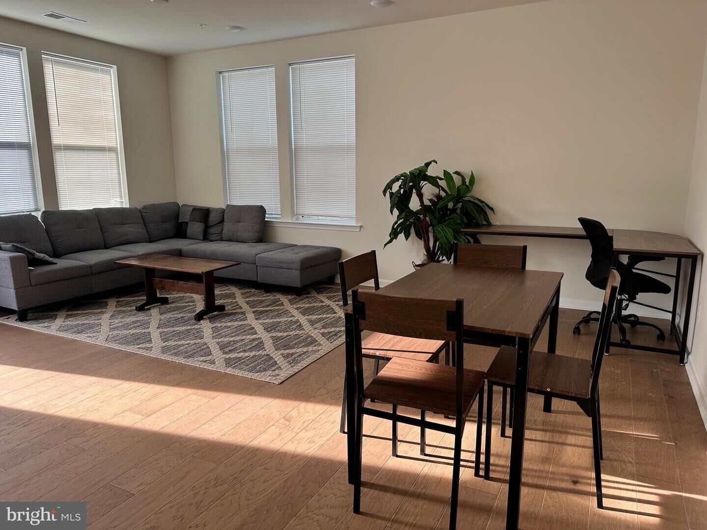 Property Photo: 807 Shay Court NJ 08550