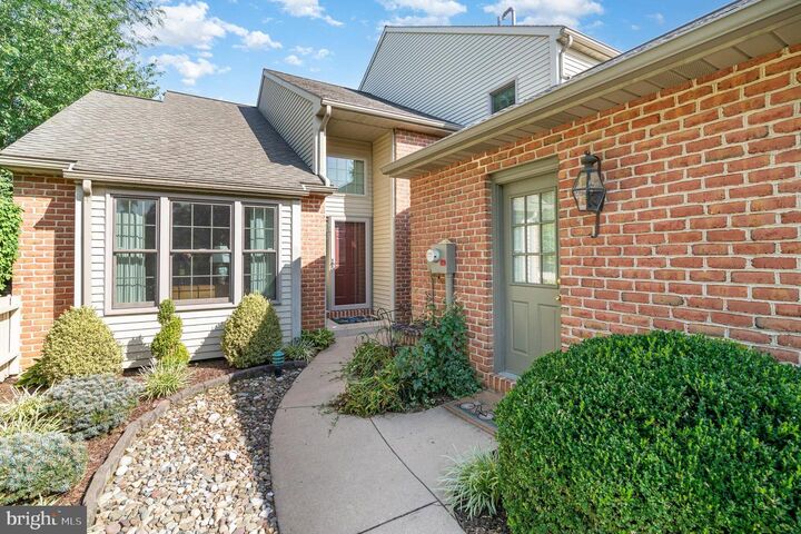 Property Photo: 17 Leearden Road PA 17033