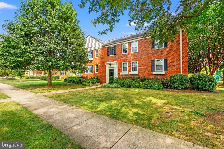 6507 10th Street B1  Alexandria VA 22307 photo