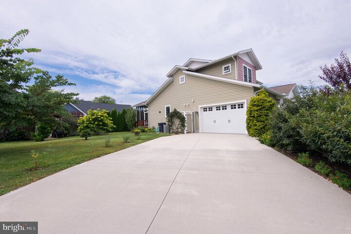 Property Photo:  61 Bay Breeze Drive  DE 19958 