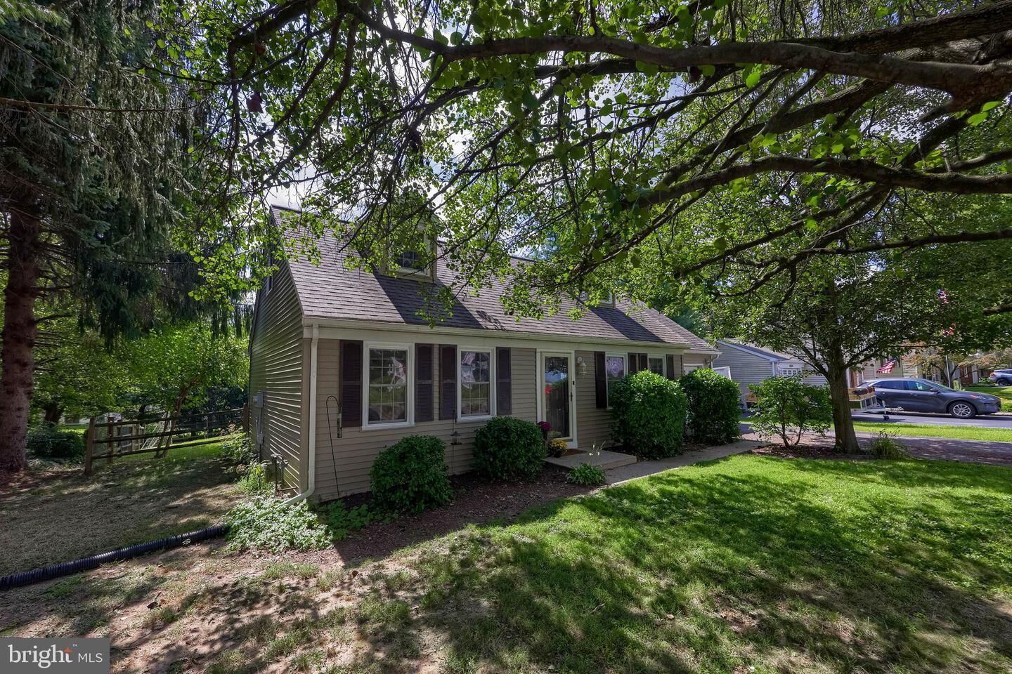 Property Photo:  3320 Poplar Lane  PA 17554 