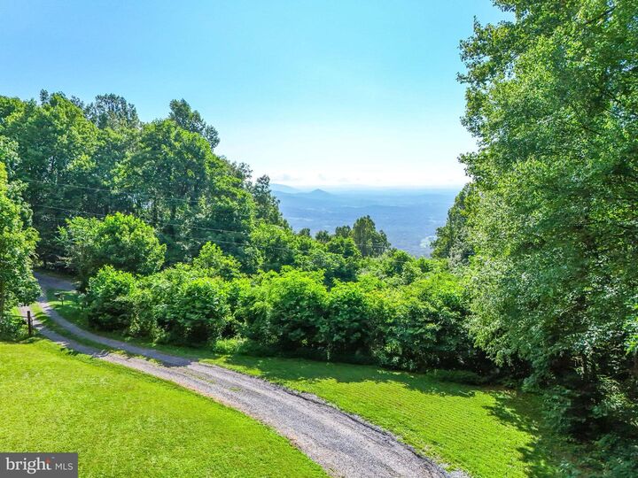 Property Photo: 46 Rock Ridge Lane VA 22623