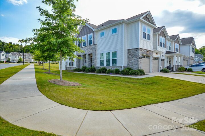 15609 Little Bluestem Street  Charlotte NC 28278 photo