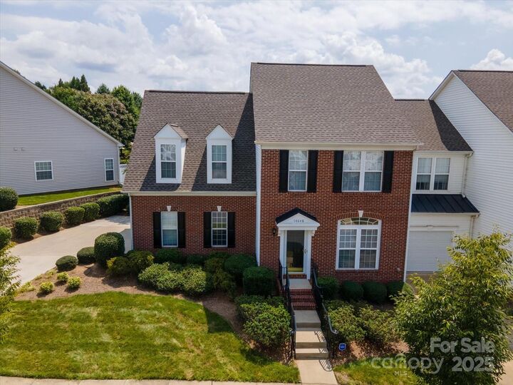 Property Photo: 14648 Greenpoint Lane NC 28078