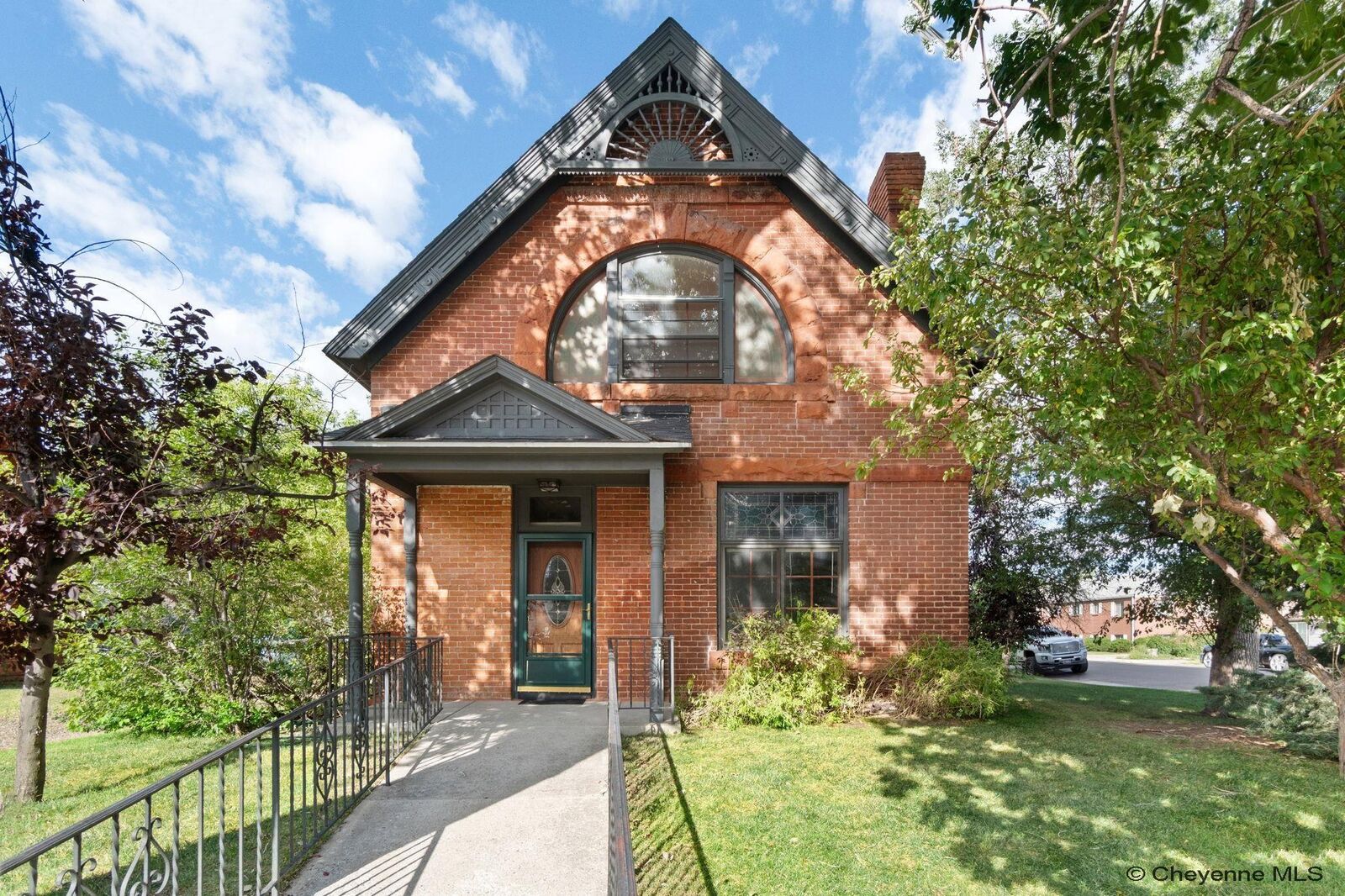 Property Photo: 2103 Evans Ave WY 82001