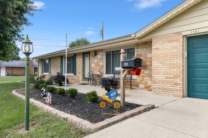 Property Photo: 1101 Jefferson Drive OH 45177