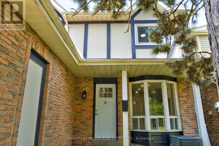 Property Photo: 3045 Driftwood Drive ON L7M 1X8