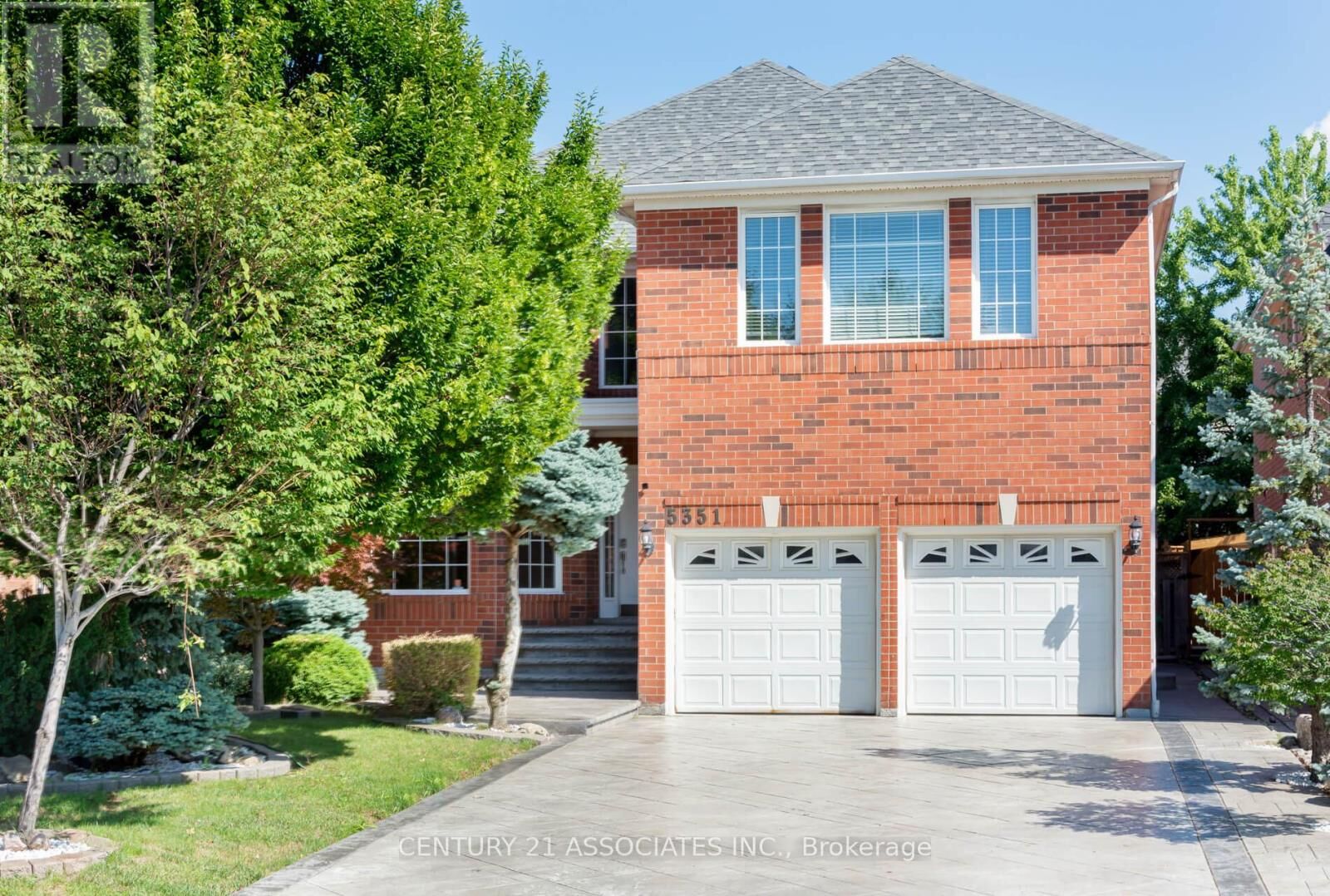 Property Photo:  5351 Quartermain Crescent  ON L5M 5V5 