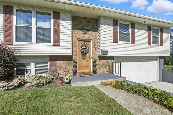 Property Photo: 901 Katherine Avenue OH 45036