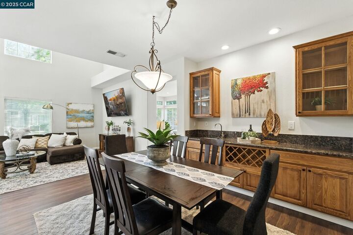 Property Photo: 89 Amberfield Ln CA 94506
