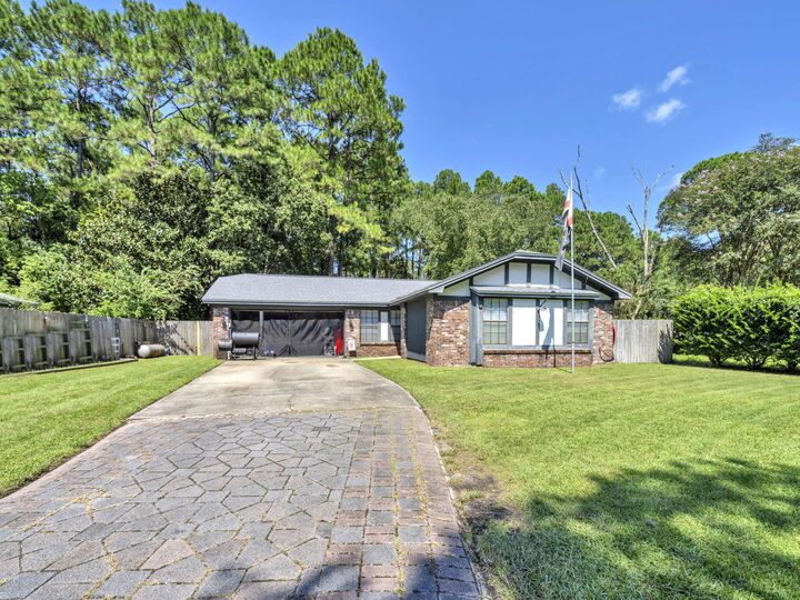408 Joellen Lane  Fort Walton Beach FL 32547 photo
