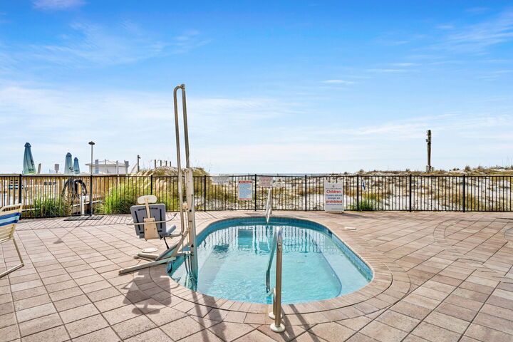 Property Photo: 1002 E Highway 98 908 FL 32541
