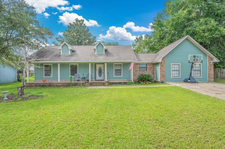 253 Grand Prix Drive  Crestview FL 32536 photo