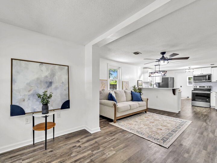 Property Photo: 1200 S Cedar Avenue FL 32578