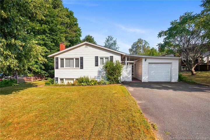 Property Photo: 20 Richards Court NB E3B 5K6