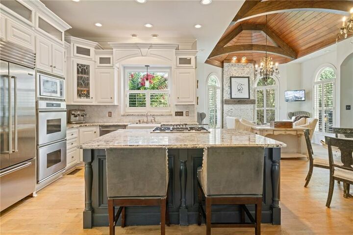 Property Photo: 730 Champions Close GA 30004