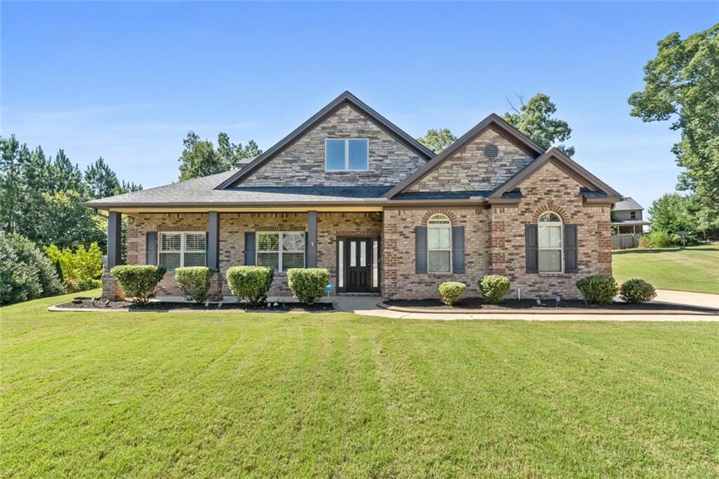 Property Photo: 2200 Golden Eagle Drive GA 30248