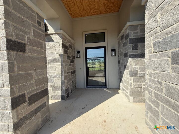 Property Photo:  2042 Gray Fox Drive  TX 76559 