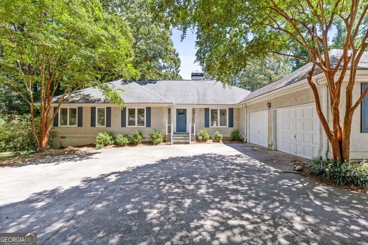 Property Photo: 440 Burke Circle GA 30253