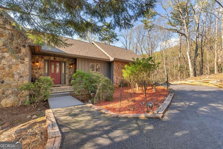 Property Photo:  188 Tea Berry Lane  GA 30143 