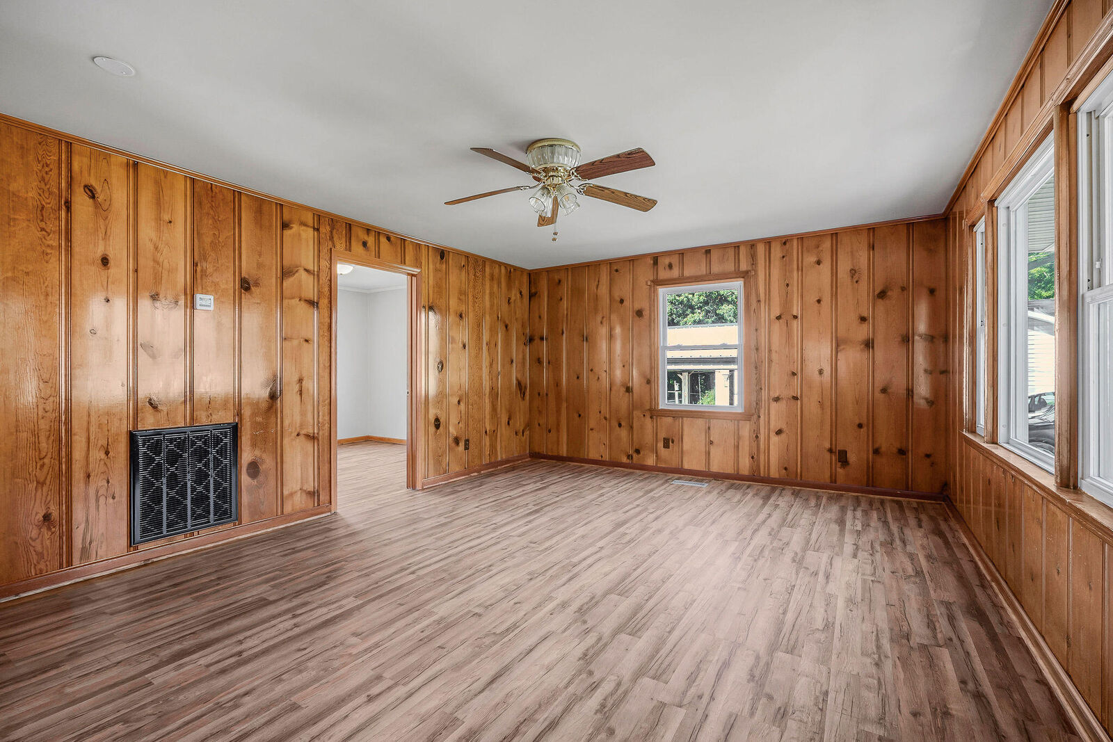 Property Photo: 220 Higginbotham Road TN 37110