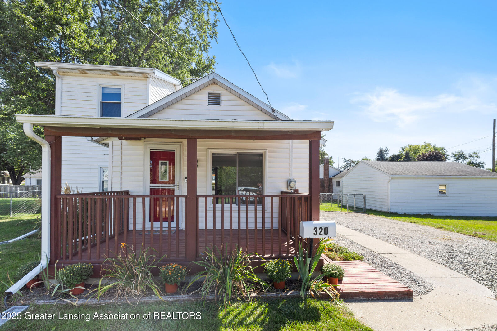 Property Photo: 320 Clark Street MI 48837