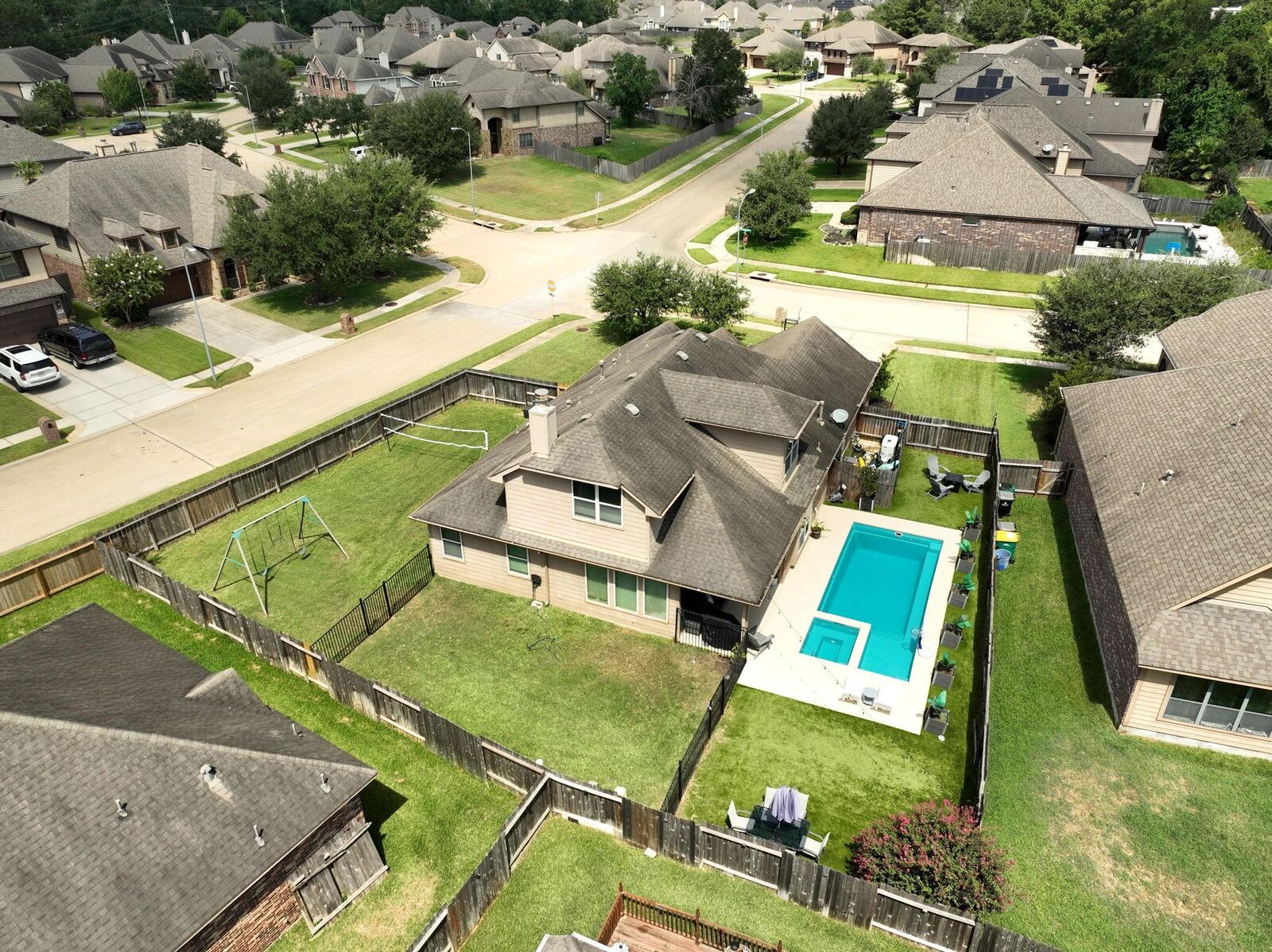 Property Photo: 11019 Arthurian Dream Court TX 77375