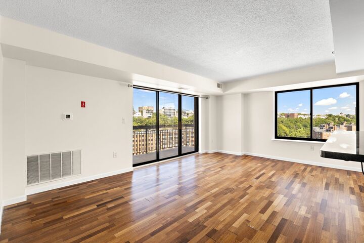 Property Photo: 700 1st St 12Q NJ 07030