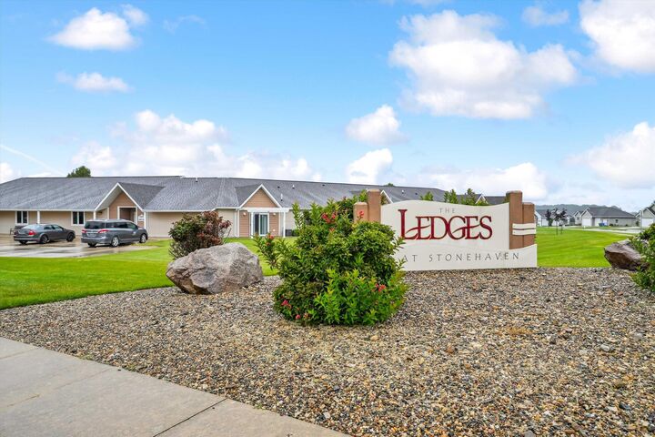 1501 SW 3rd Street 219  Waverly IA 50677 photo