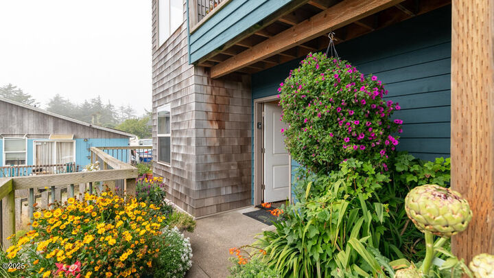 Property Photo: 89 NE Lane Street OR 97341