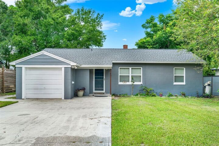 Property Photo:  300 S Glenwood Avenue  FL 32803 