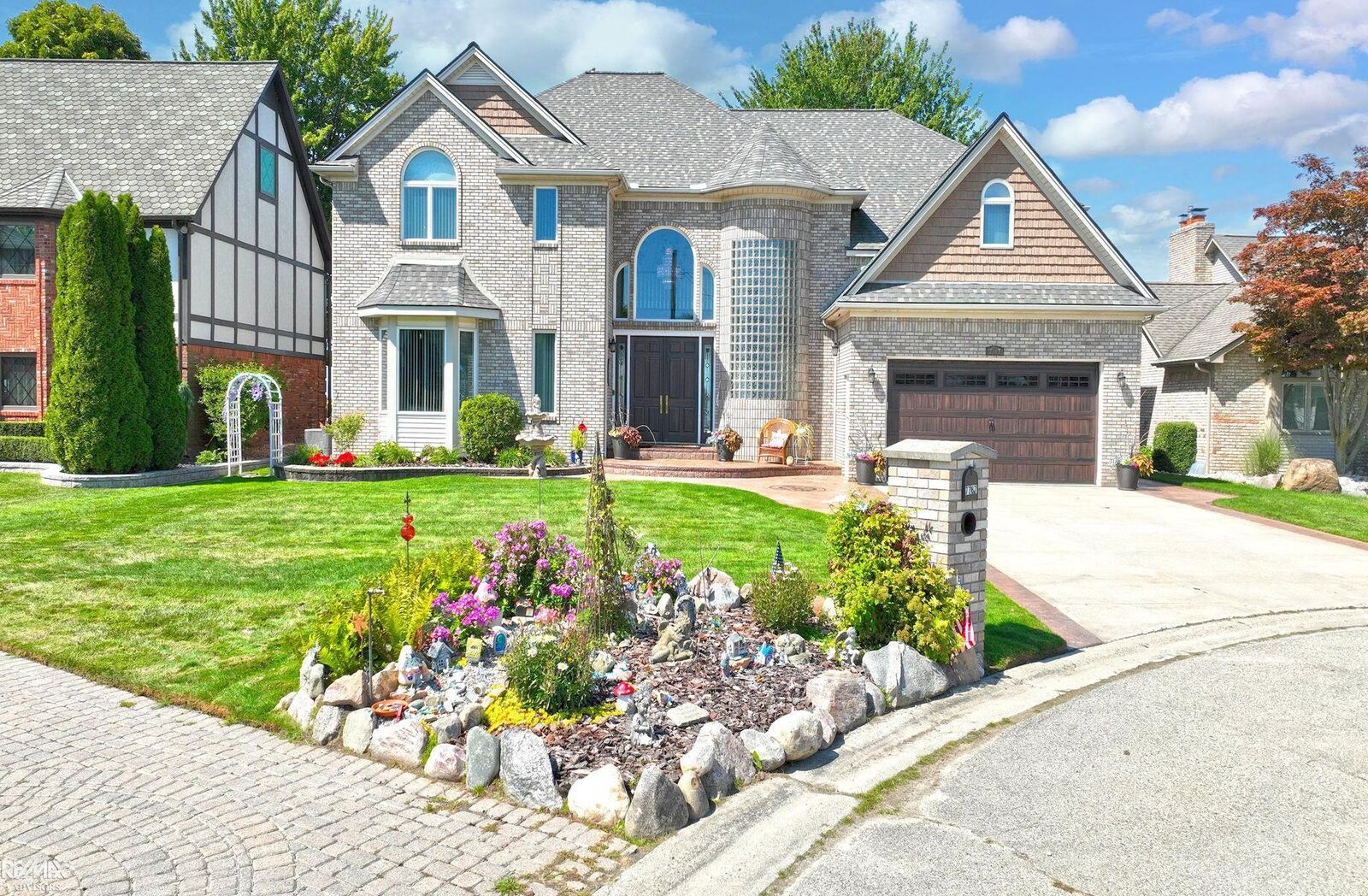 Property Photo:  7787 Farnsworth Drive  MI 48001 