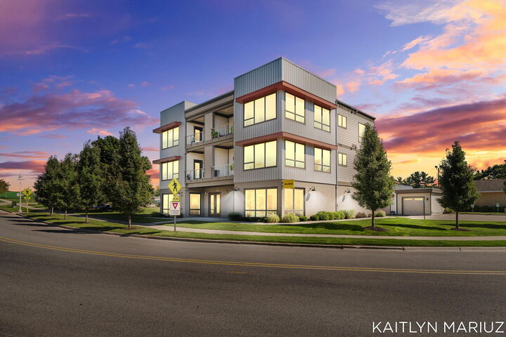 Property Photo: 532 W 16th Street MI 49423