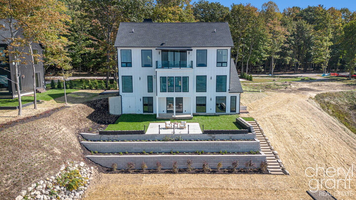 Property Photo:  2576 Lakeshore Drive  MI 49408 