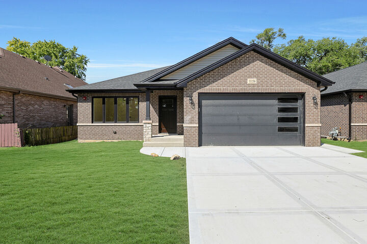 11156 S Lawler Avenue  Alsip IL 60803 photo