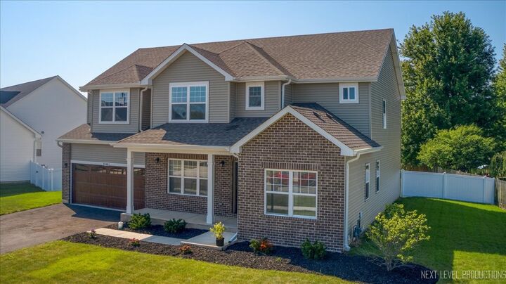 Property Photo: 2948 Old Glory Drive IL 60560