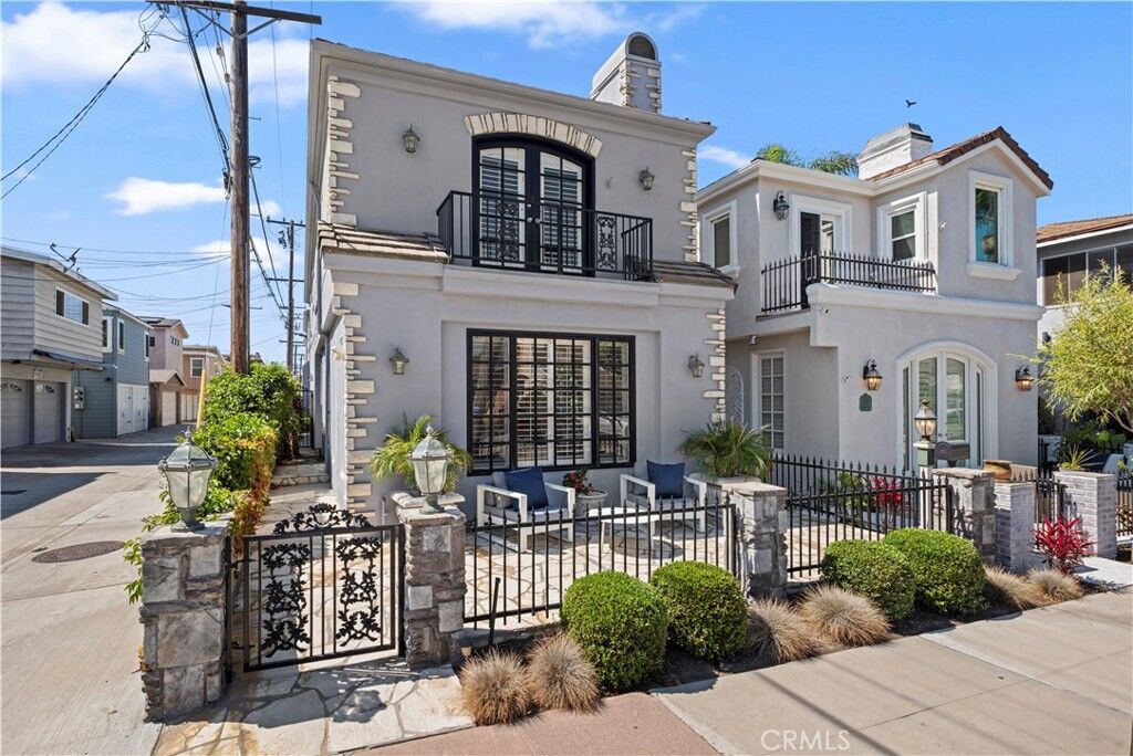 Property Photo: 111 5th Street CA 90740
