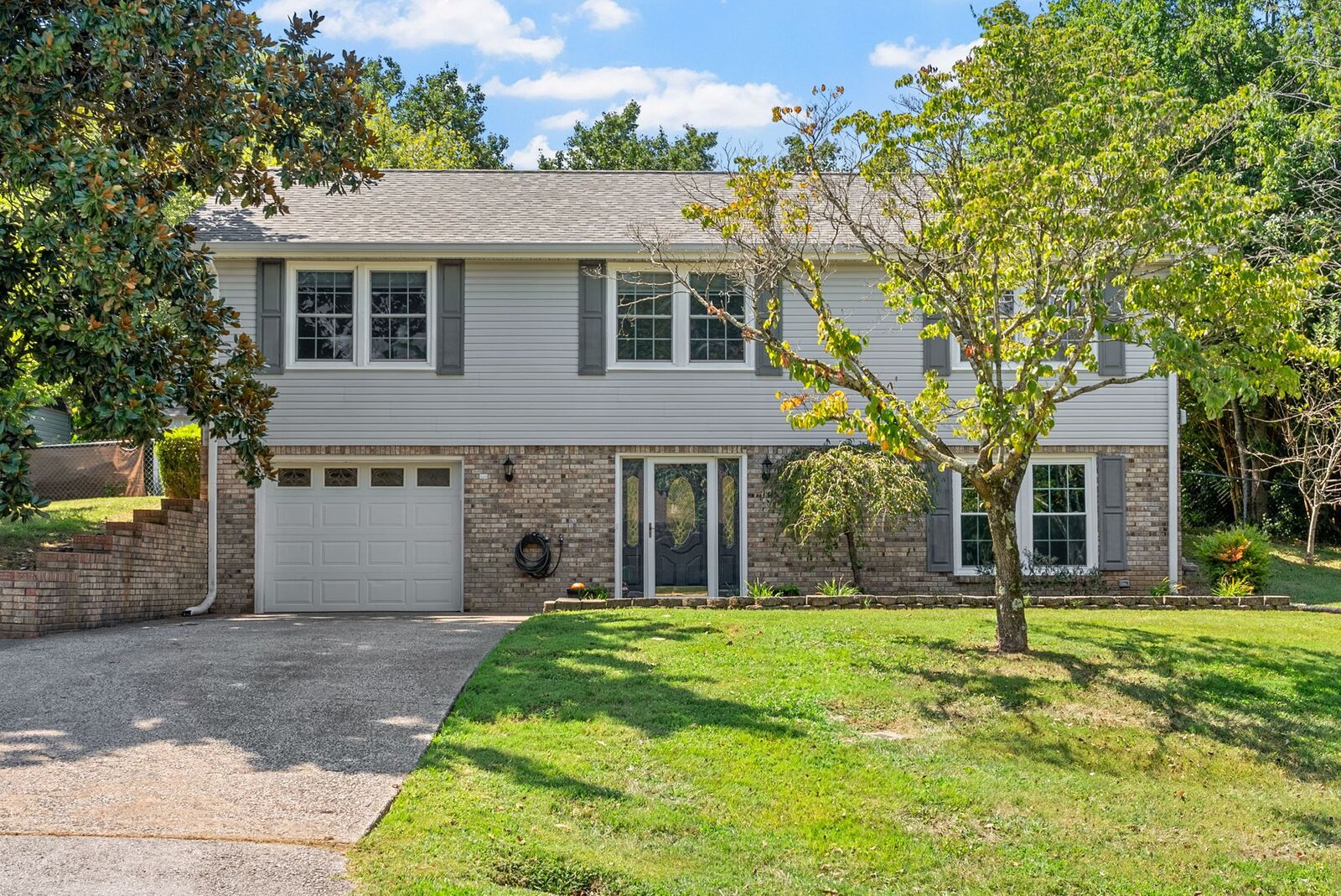 Property Photo: 306 Grassland Dr TN 37043