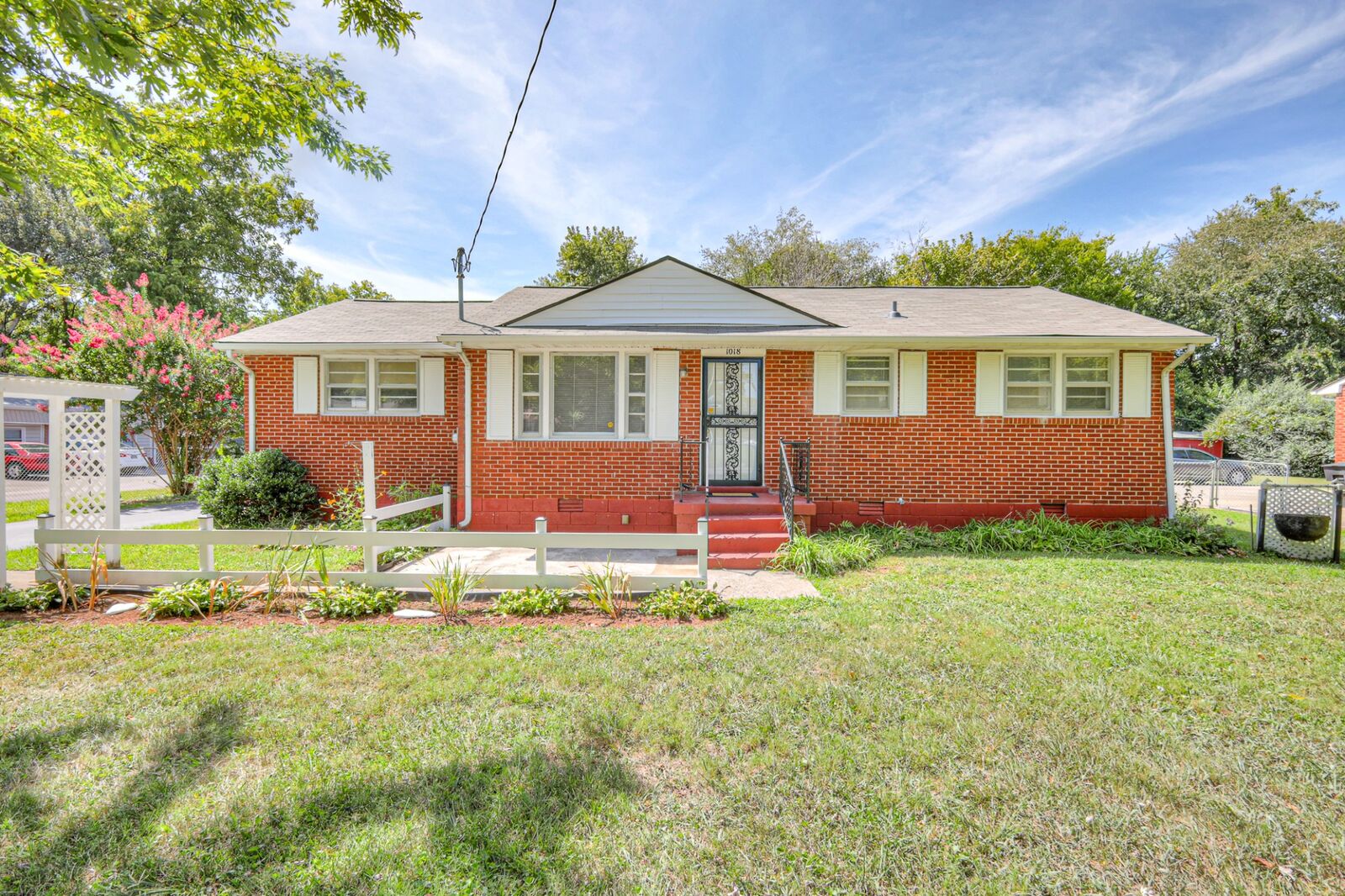 Property Photo:  1018 Hunt St  TN 37130 