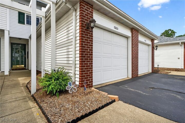 Property Photo:  6736 Columbine Court  OH 44130 