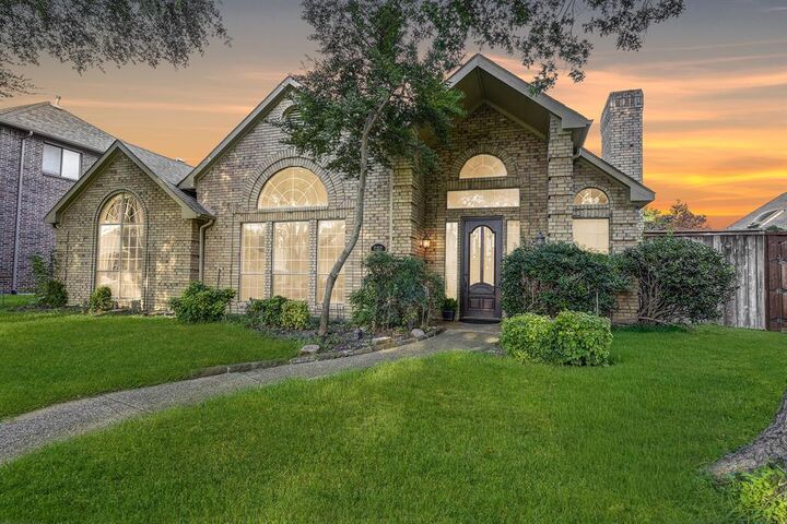 Property Photo: 7212 Rickmansworth Drive TX 75025