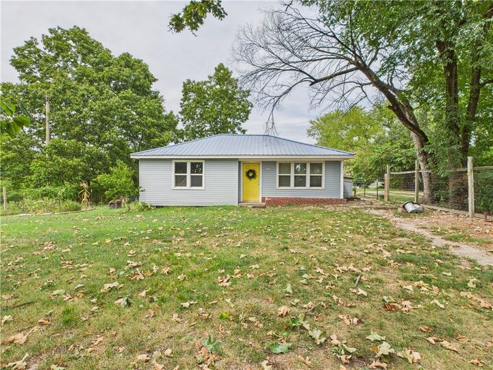 Property Photo: 114 W College Road AR 72662