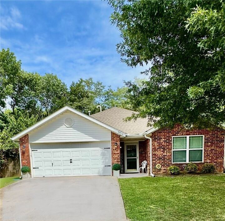Property Photo: 3946 W Lilac Drive AR 72704