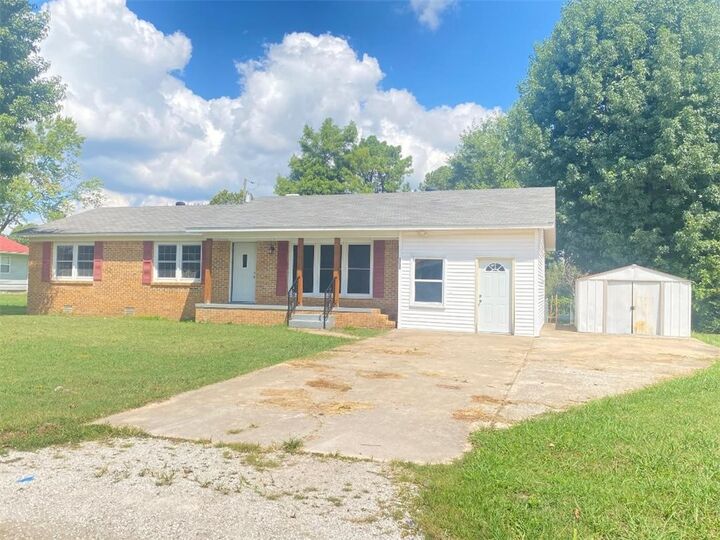 Property Photo: 608 Apple Street AR 72638