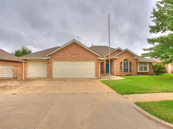 Property Photo: 8204 NW 64th Terrace OK 73132