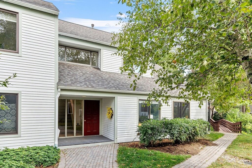 Property Photo:  1 Concord Greene 7  MA 01742 
