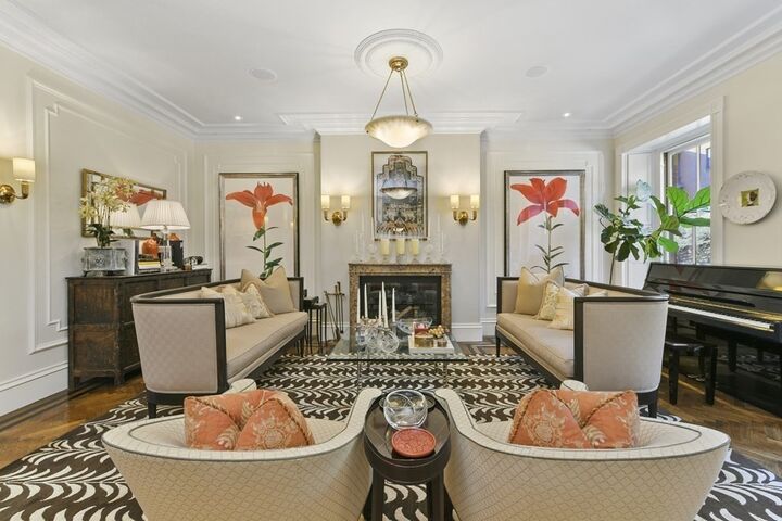 Property Photo:  22 Brimmer Street  MA 02108 